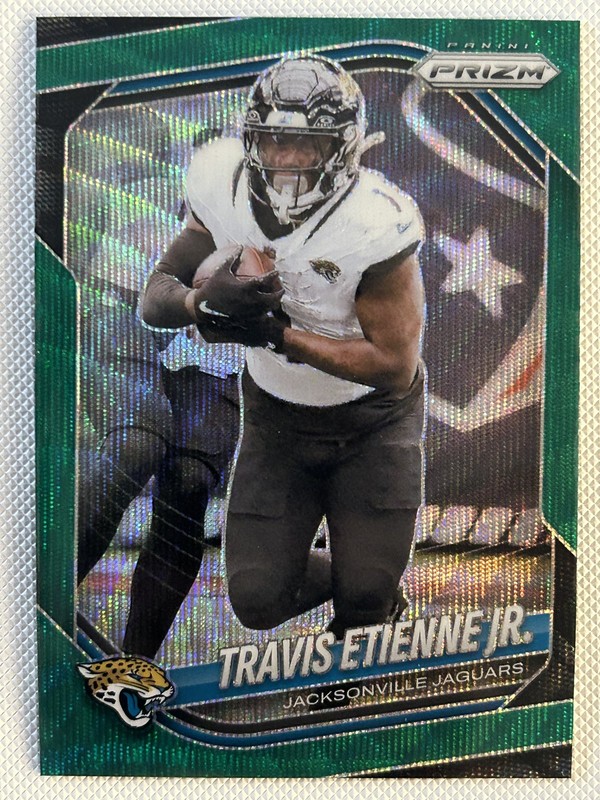 2025 Panini Prizm - Travis Etienne #68 Green Wave Prizm