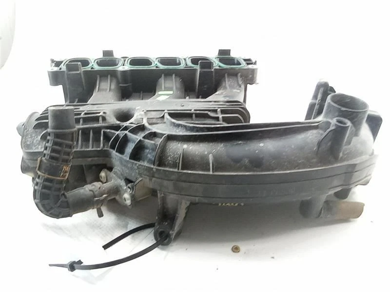 2012 Ford Taurus 3.5L V6 w/0 Turbo Intake Manifold Upper Plastic OEM - Image 3 of 4