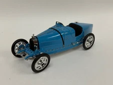 1/18 CMC Bugatti from 1924 Grand Prix Type 35 in Blue  M-063  ABG066