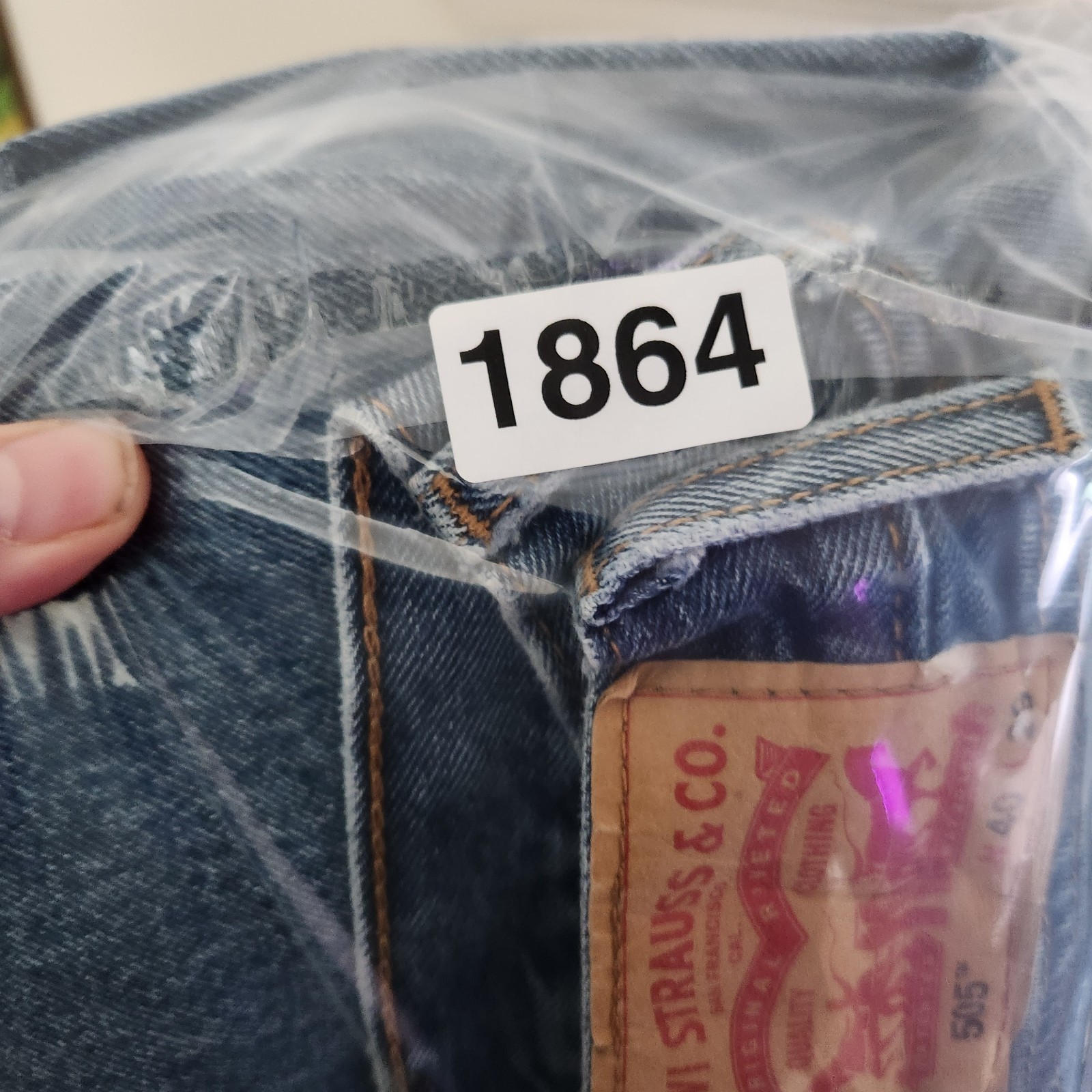 Levi's 505 Straight Fit Jeans Mens size 40x29 Blue Denim 5 Pocket thumbnail 8