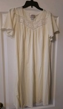 Vintage Shadowline Ladies Nightgown Lace Detail Size Medium  Yellow
