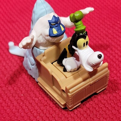 3'' GOOFY Train Car disney happy meal Action Figure Toy Expedition Everest yeti