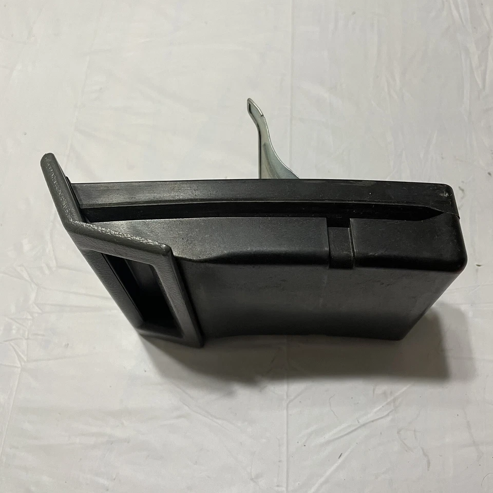 Оригинальная пепельница 1986-1989 Acura Integra СЕРАЯ от оригинального производителя - Изображение 4 из 4