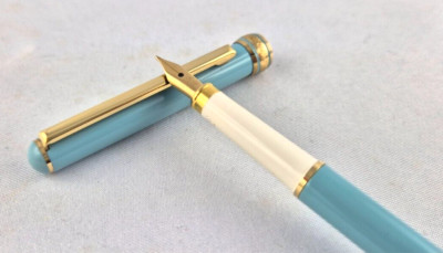 Tiffany & Co. Set of Fountain Pen and Ballpoint Pen Blue Lacquer Gold Purse Pen