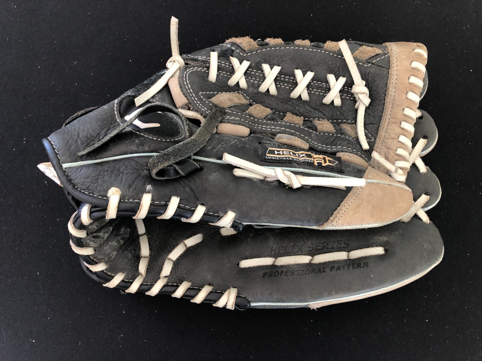 Louisville Slugger TPS Helix HS1300 13" Baseball Softball Glove Right
