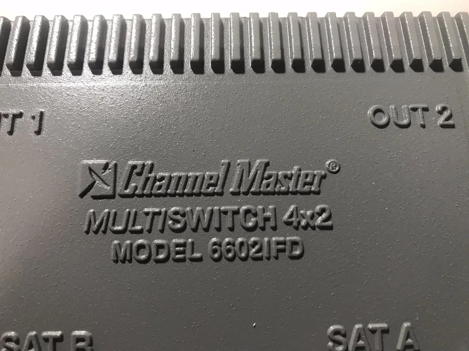 Channel Master Multi-Switch 4x2 6602IFD - Image 3 of 4