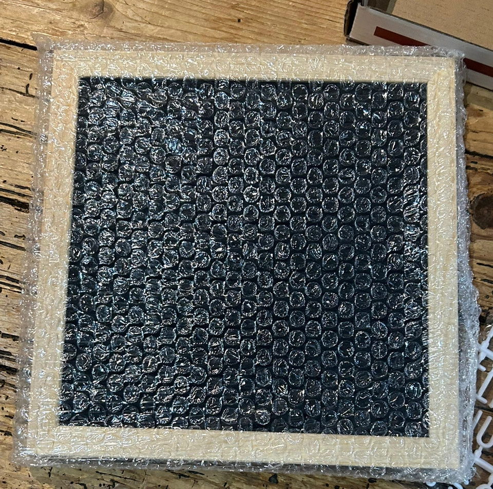 XO, Sienna, Felt Message Board, 189 Letters etc, 10”x10” NEW IN BOX - Image 4 of 4