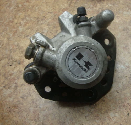 Pinza de freno de disco delantera derecha Kawasaki Vulcan VN750 VN 750 A 1986 86 Foto 2 de 2