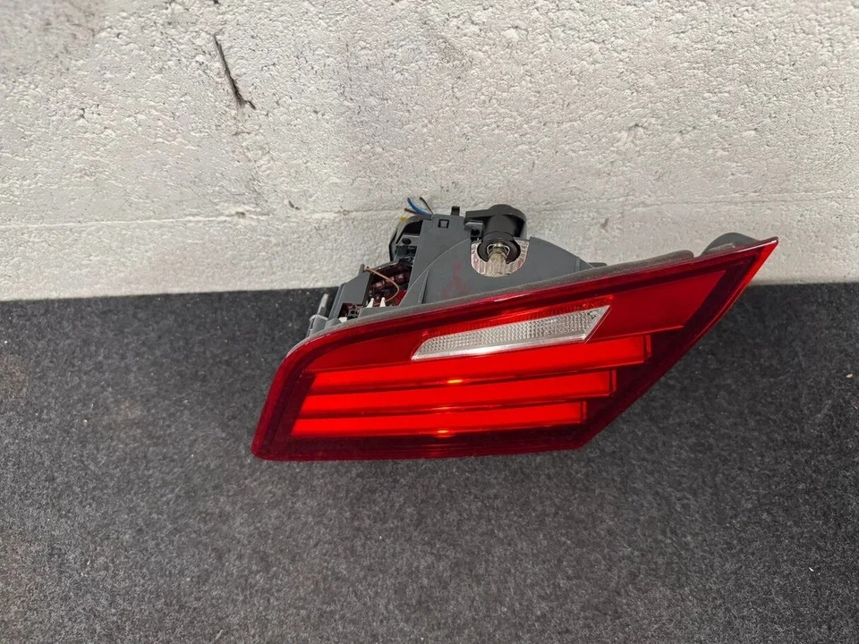 BMW 535I XDRIVE F10 2014-2016 serie 5 luz trasera interior pasajero derecho OEM Foto 4 de 4