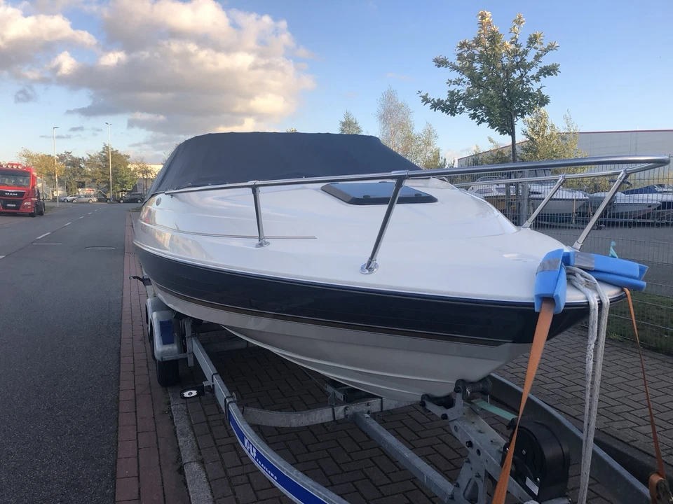 Bayliner 2052 Sondermodell 40 Anniversary - Bild 2 von 4