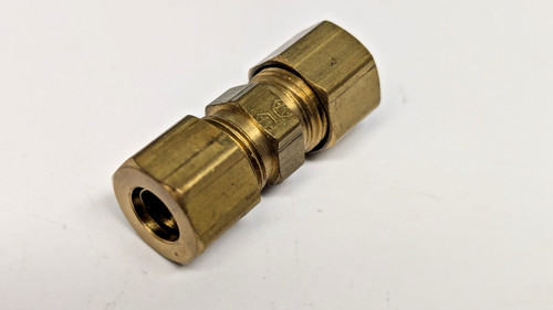 NOS Easton Weatherhead 5/16” x 5/16” Tube Union Brass Compression Fitting, 62C-5