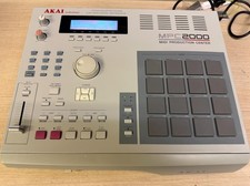 AKAI Professional MPC2000 MIDI Production Center 16 Bit Drum Sampler Used Japan