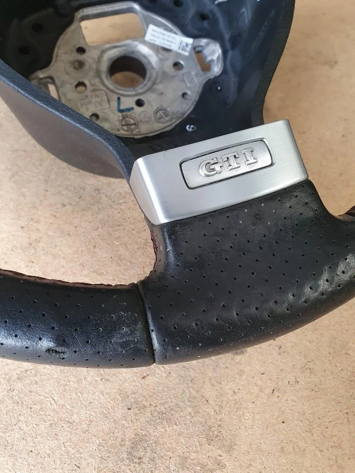 VOLKSWAGEN POLO VOLANTE CUERO, GTi, 9N, 11/05-04/10 Foto 4 de 4