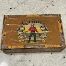 Vintage Certified Cremo Cigar Box, Factory No. 117, South Carolina