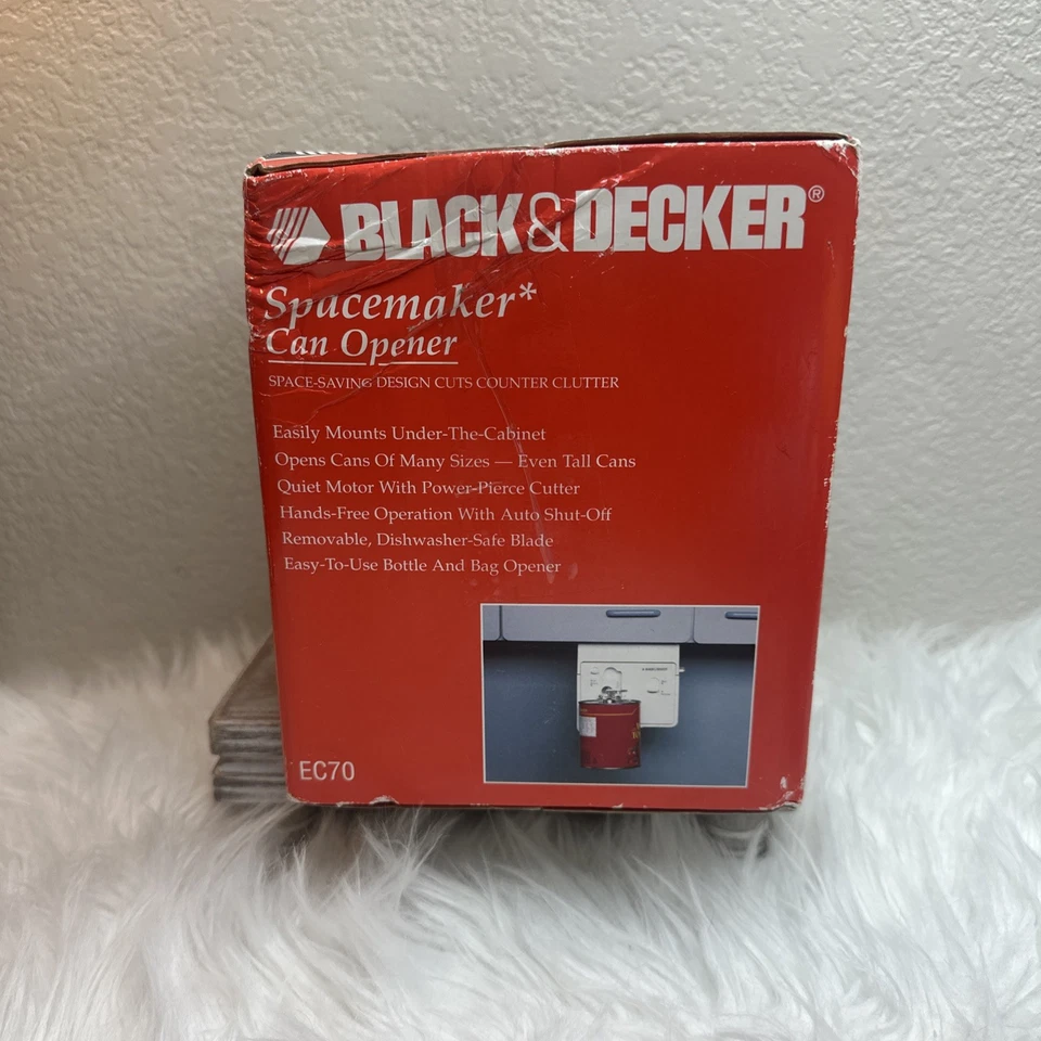 Abridor de latas motorizado Black & Decker Spacemaker EC70 montaje debajo del gabinete - sellado Foto 2 de 3