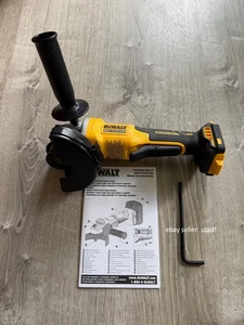 DeWALT DCG408B 4,5-in 20V MAX Paddle Switch Grinder sans pinceau