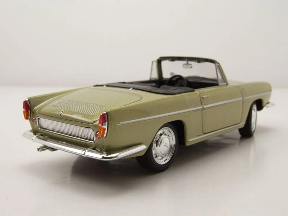 Renault Caravelle Cabrio 1959 Verde Modellino 1:24 Welly - Immagine 2 di 4