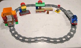 Lego Duplo 5554 - Thomas & Friends - Load and Carry Train Set And 5555-1 Toby ..