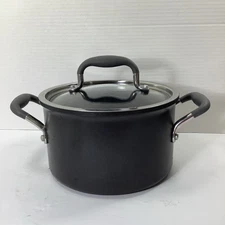 The Pampered Chef 4 Qt Hard Anodized Titanium Nonstick Stock Pot with Lid