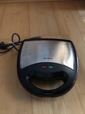 Waffeleisen Elektrisch Marke De Sina Modell ST-08 Leistung 750 Watt 