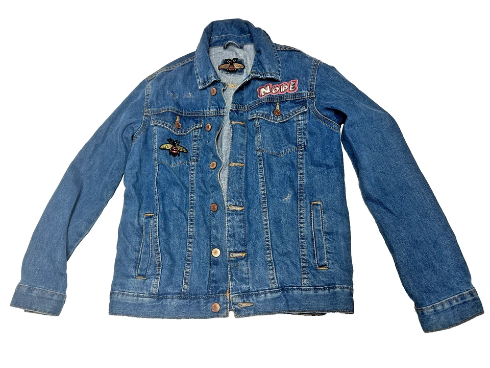 Chaqueta vaquera First Impressions lentejuelas recicladas alas de ángel Foto 2 de 4