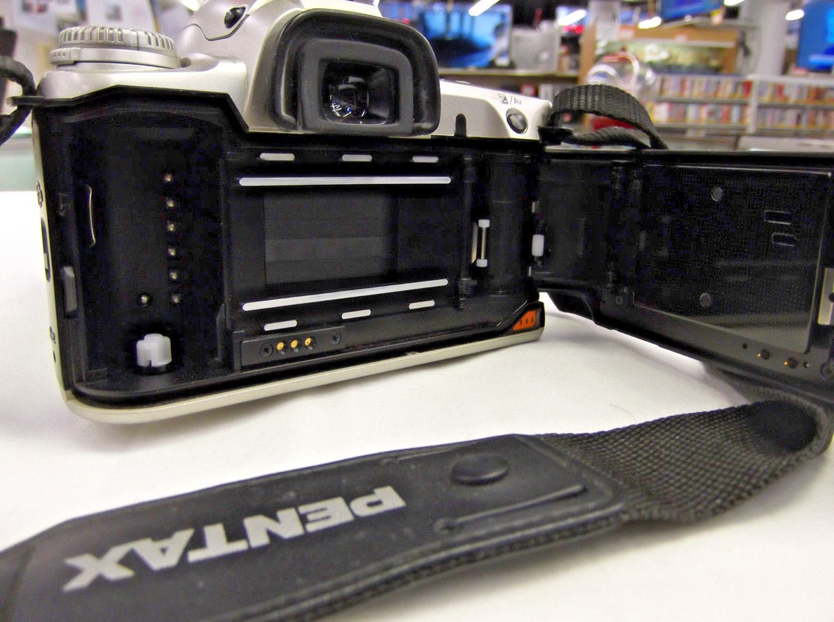 PENTAX ZX-50 Camera. With 100-300mm Quantaray af Lens. 35mm