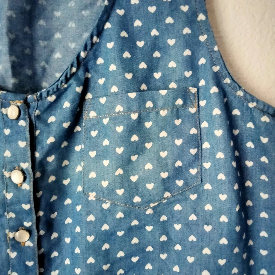 Forever 21 Womens Crop Top Size S Blue White Chambray Hearts Button Tie front - Image 3 of 4