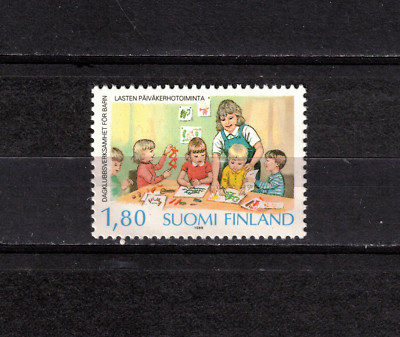 s41017 FINNLAND 1988 POSTFRISCH ** Kindertagesstätten 1v