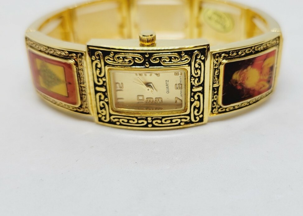 Christmas Story Panel Watch Stretch Bracelet with Santa Tree Design - New Battery Included  