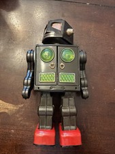 1960  s HORIKAWA ATTACKING MARTIAN ROBOT TIN BATTERY OPERATED TOY READ RARE HTF