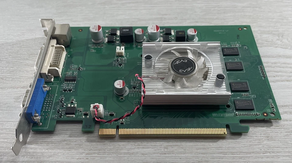 EVGA e-GeForce 8400GS 512MB DDR2 Graphics Card - Image 2 of 4