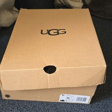 UGG Fluff Yeah Slide Women's Black Fur Slippers Size 10 Comfort Logo Accent