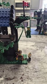 LEGO Castle: Forestmen's Hideout (6054)