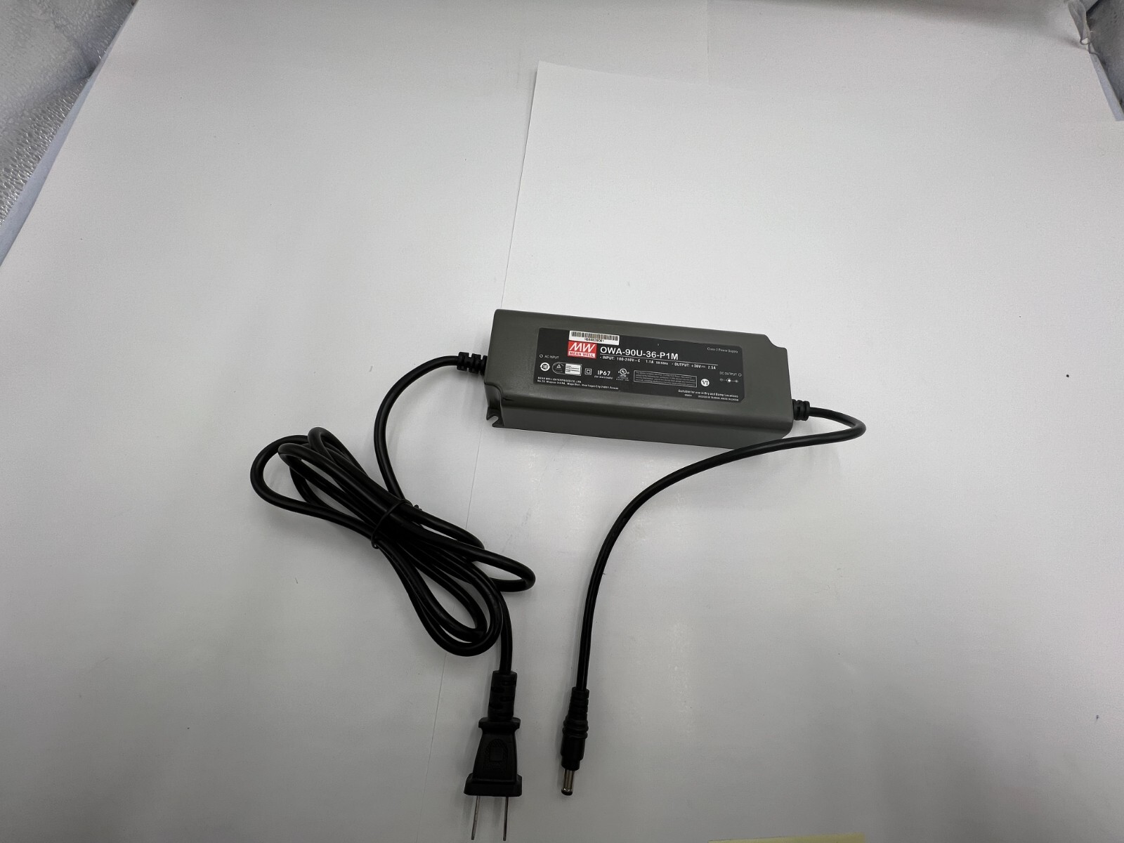 Mean Well OWA-90U-36-P1M Netzteil AC-DC Adapter IP67 N.A.Stecker