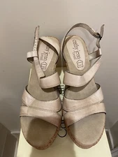 CATHY JEAN Tan Leather Strap Cork Wedge Heel Sandal Shoe Size 10 NIB
