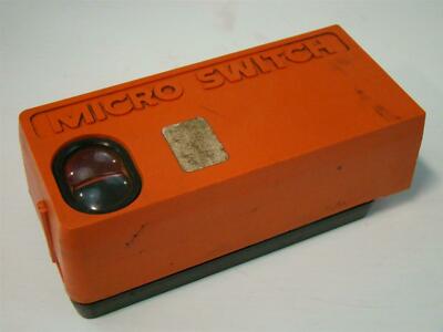 Micro Switch 8301 115Vac Relais Kontakte FE-MLS 8B