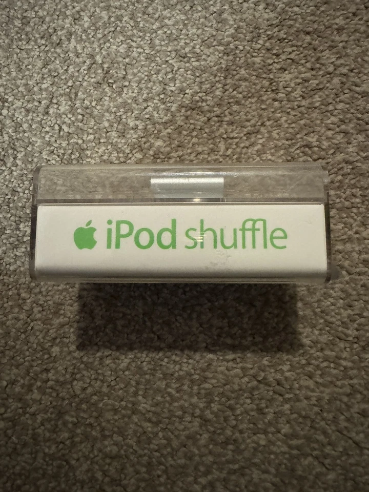 Apple iPod Shuffle A1204 1 GB Silver - Image 2 of 4