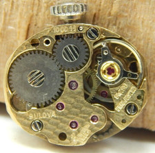 Vintage Bulova 100011 17 jewel gilded ladies wrist watch movement with dial