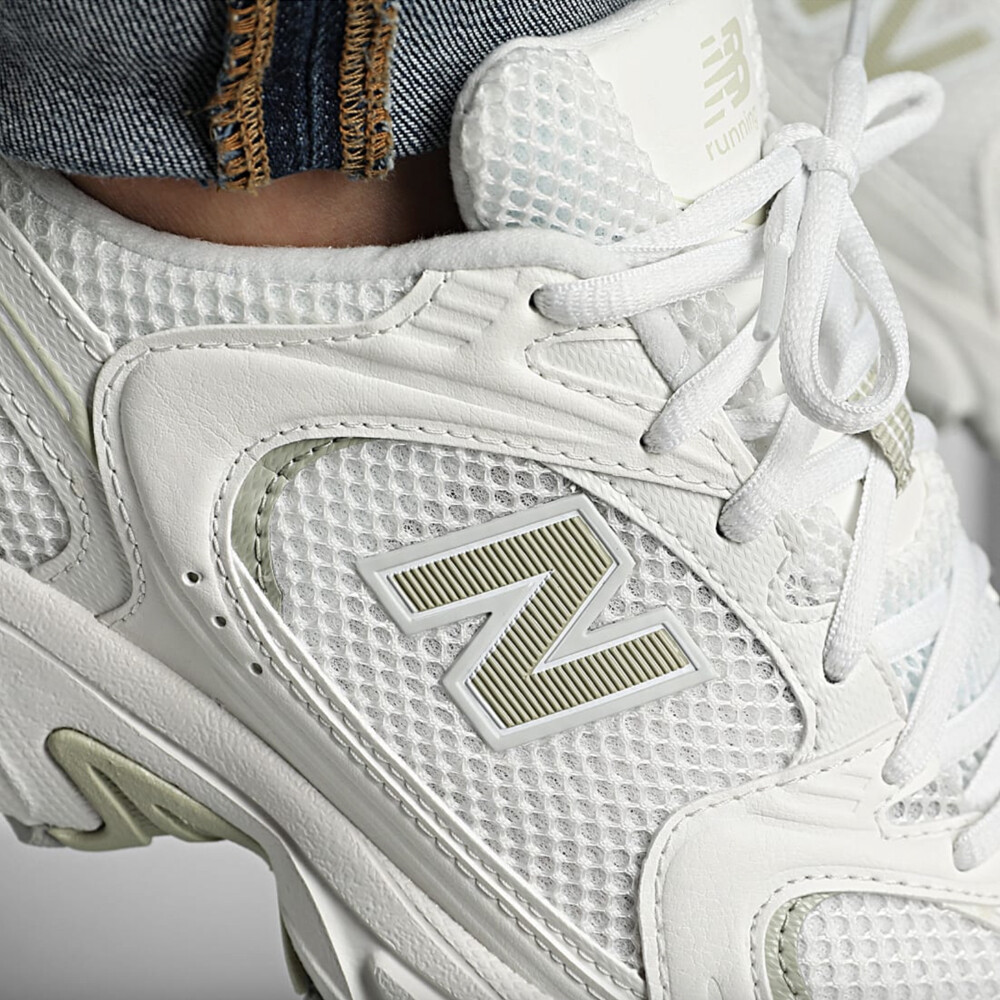 スニーカー NEW BALANCE Women Sneakers MR530EWBPVC MU WHITE s-l1200.jpg