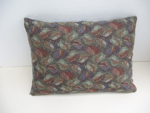 Beau coussin de tapisserie vintage de York Minster avec support en