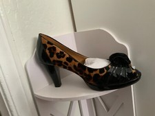 NURTURE SIZE 9.5 COWHIDE/BLACK PEP TOE