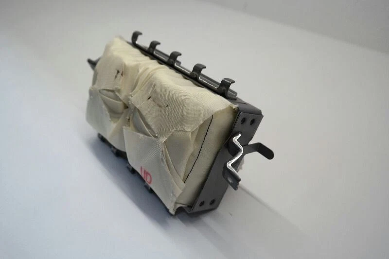 2005-2010 SCION TC Passenger Right RH Dash Air Bag    Foto 2 de 4