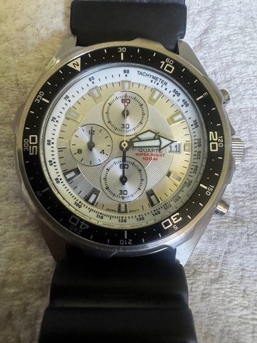 Fine Casio AMW-330 2328 Chronograph Stainless Steel Watch