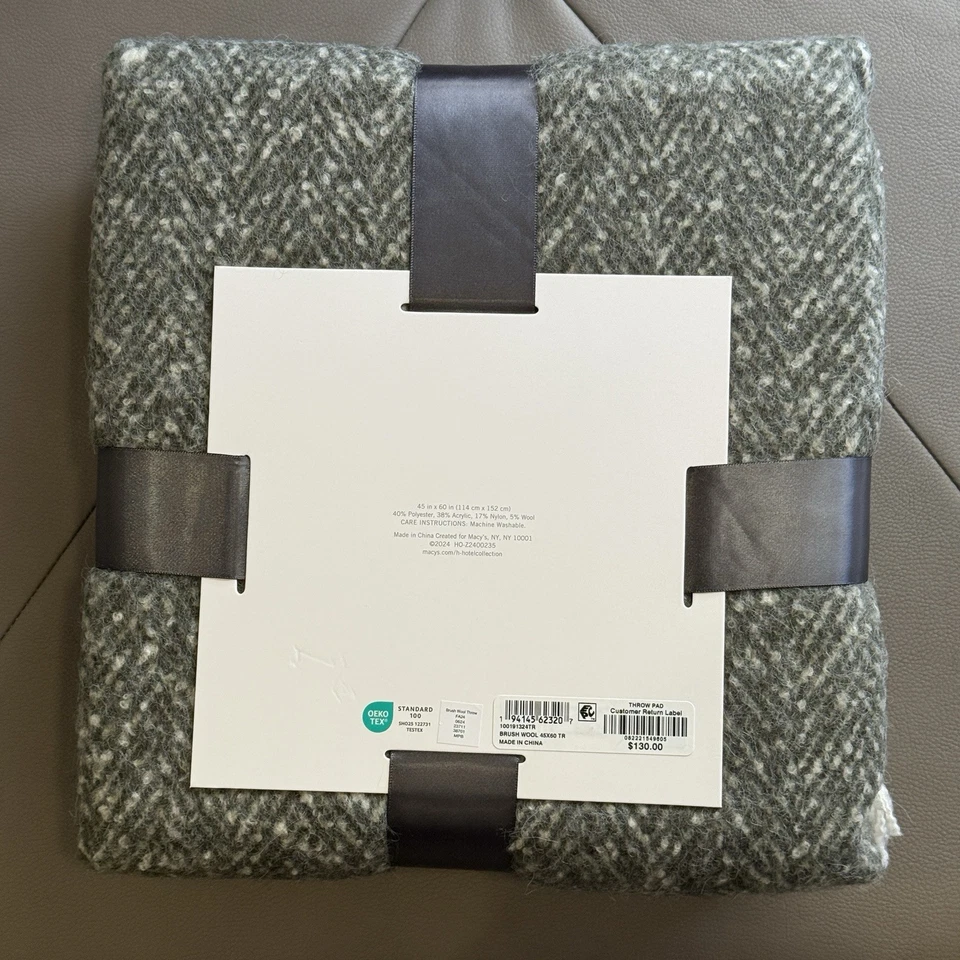 Tiro de lana cepillo de espiga cepillado de 45" X 60" Hotel Collection Foto 2 de 4