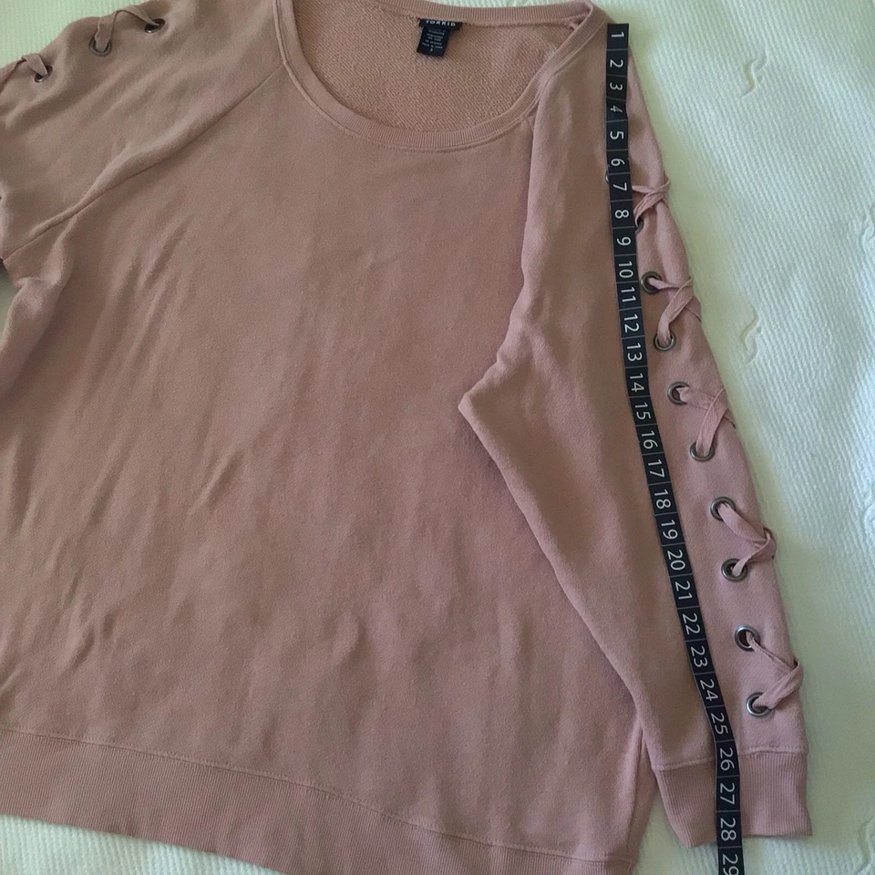Sudadera Torrid 3X Rosa Rubor Manga Con Cordones Cottagecore QuietLuxery Cozycore Foto 4 de 4