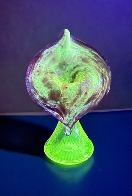 Vintage Uranium Vaseline Rose Pink Diamond Optic Jack In The pulpit Vase