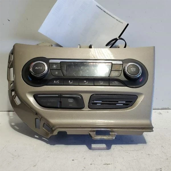 2012 - 2013 年,福特福克斯,温度控制手册,零件编号:BM5Z-19980-B — 第 2/4 张图片