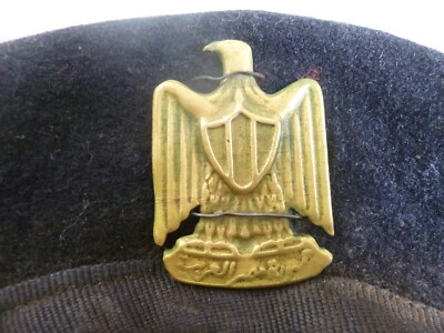 Barett mit Abzeichen Arabische Emirate?