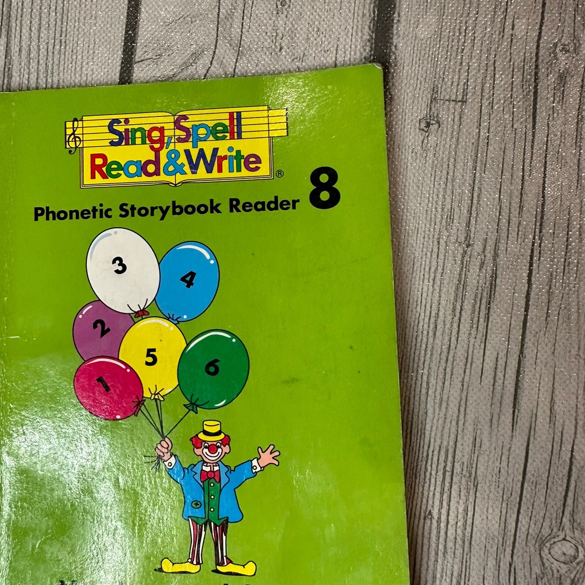 Sing Spell Read Write Book #8 Phonetic Storybook Reader Sue