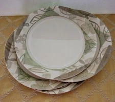 Set of 4 Corelle Corning Textured Leaves Pattern Dinner Plates 10.25" 